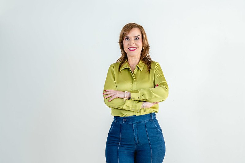 Economista Gloria Ayala Person